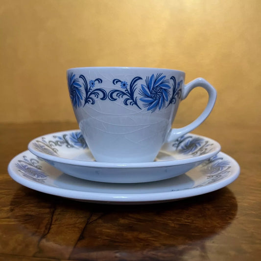 Alfred Meakin Glo White Ironstone Tea Cup Trio Set