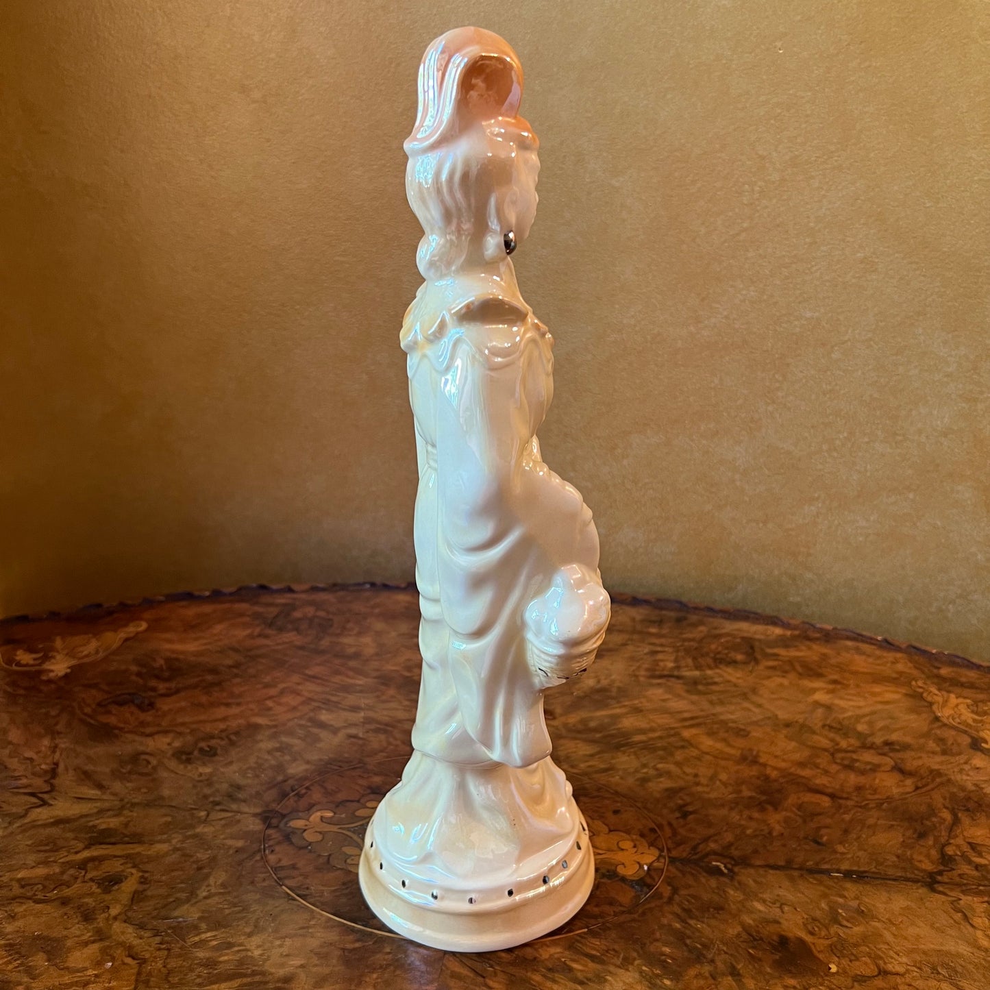 Ardco Asian Women Statue
