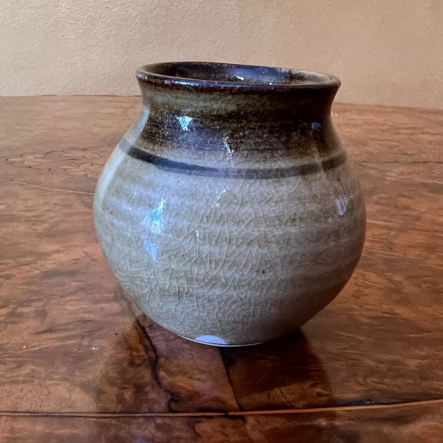 Ballarat Gum Nuts_Leaves Small Vase