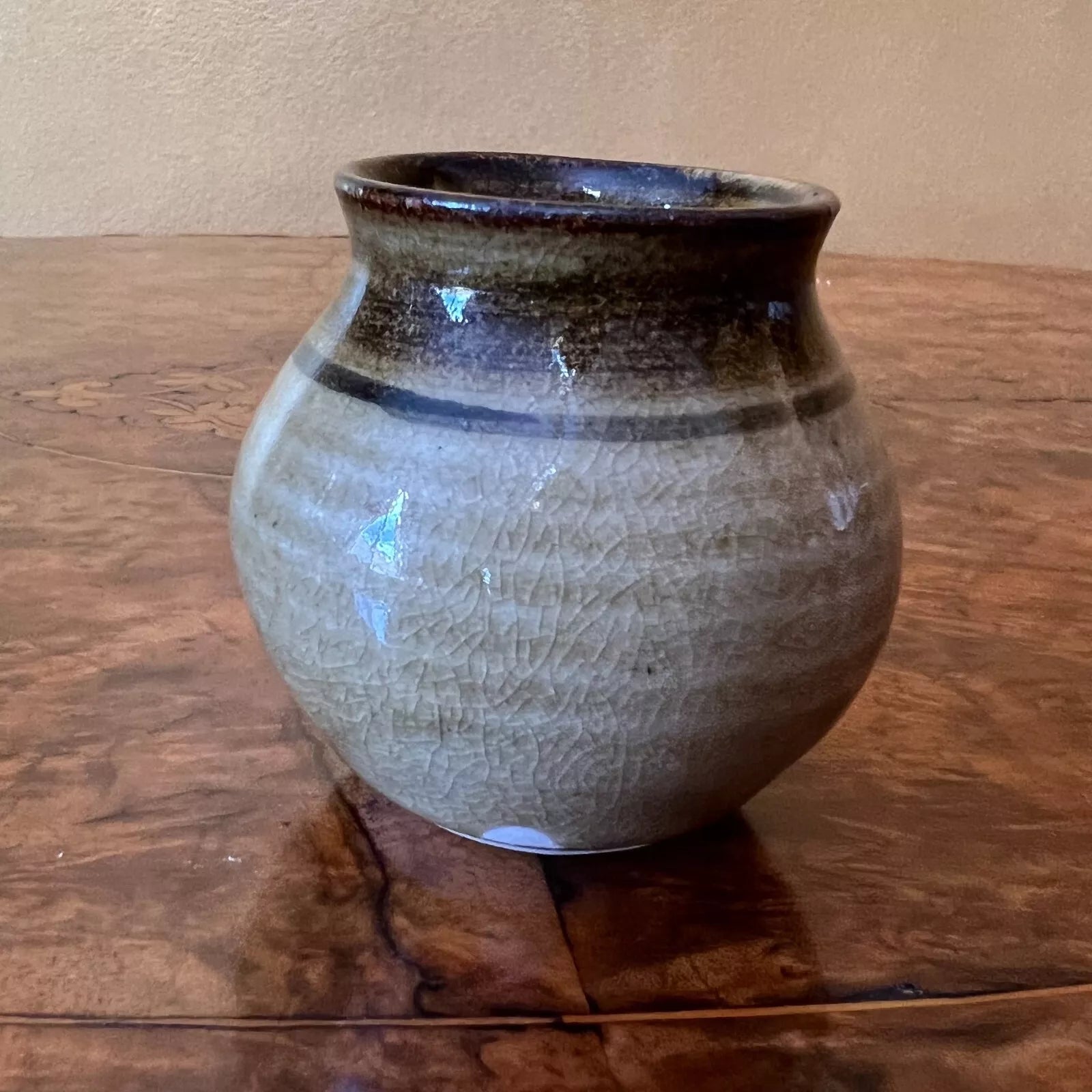Ballarat Gum Nuts_Leaves Small Vase