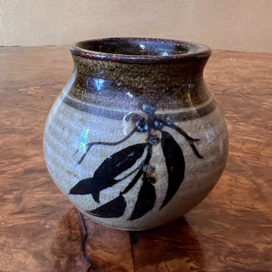 Ballarat Gum Nuts_Leaves Small Vase Jar