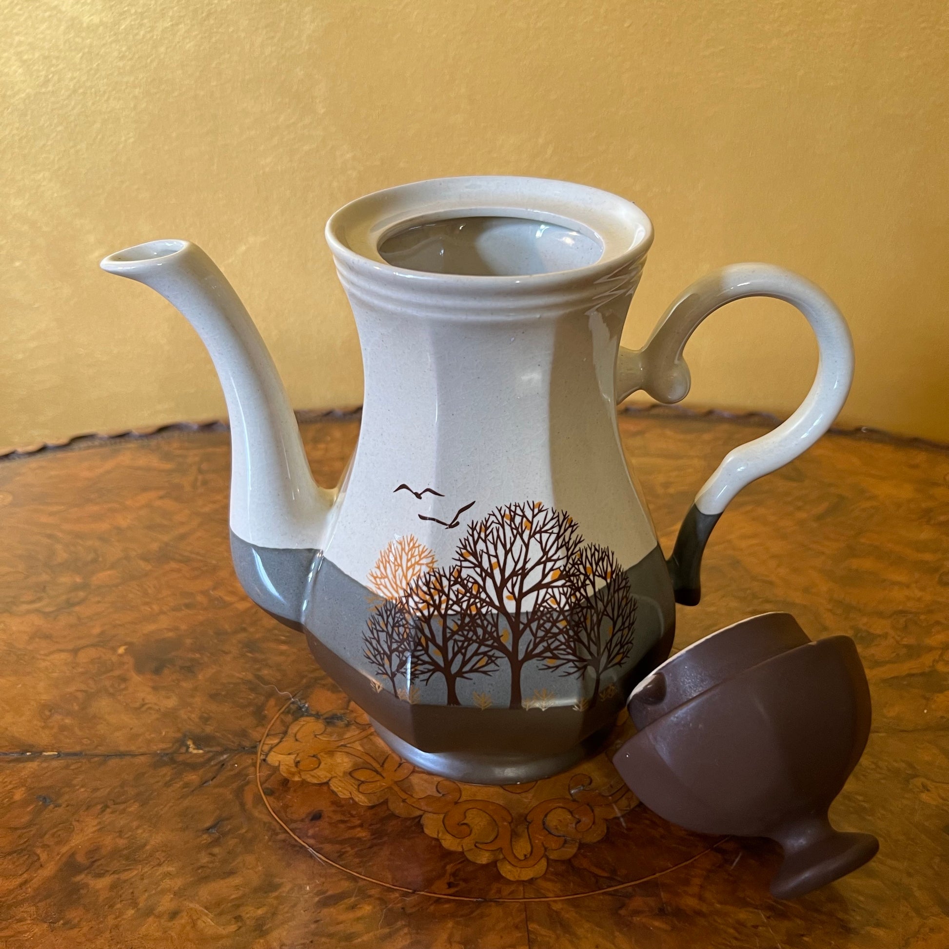 Birds Nature Coffee Pot