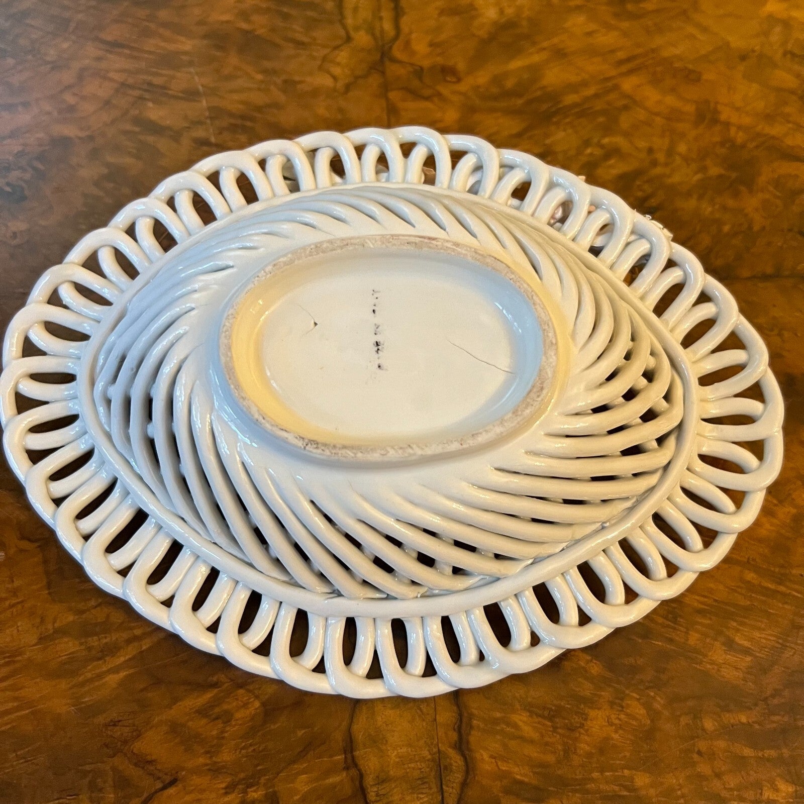 Display Porcelain Weave Bowl