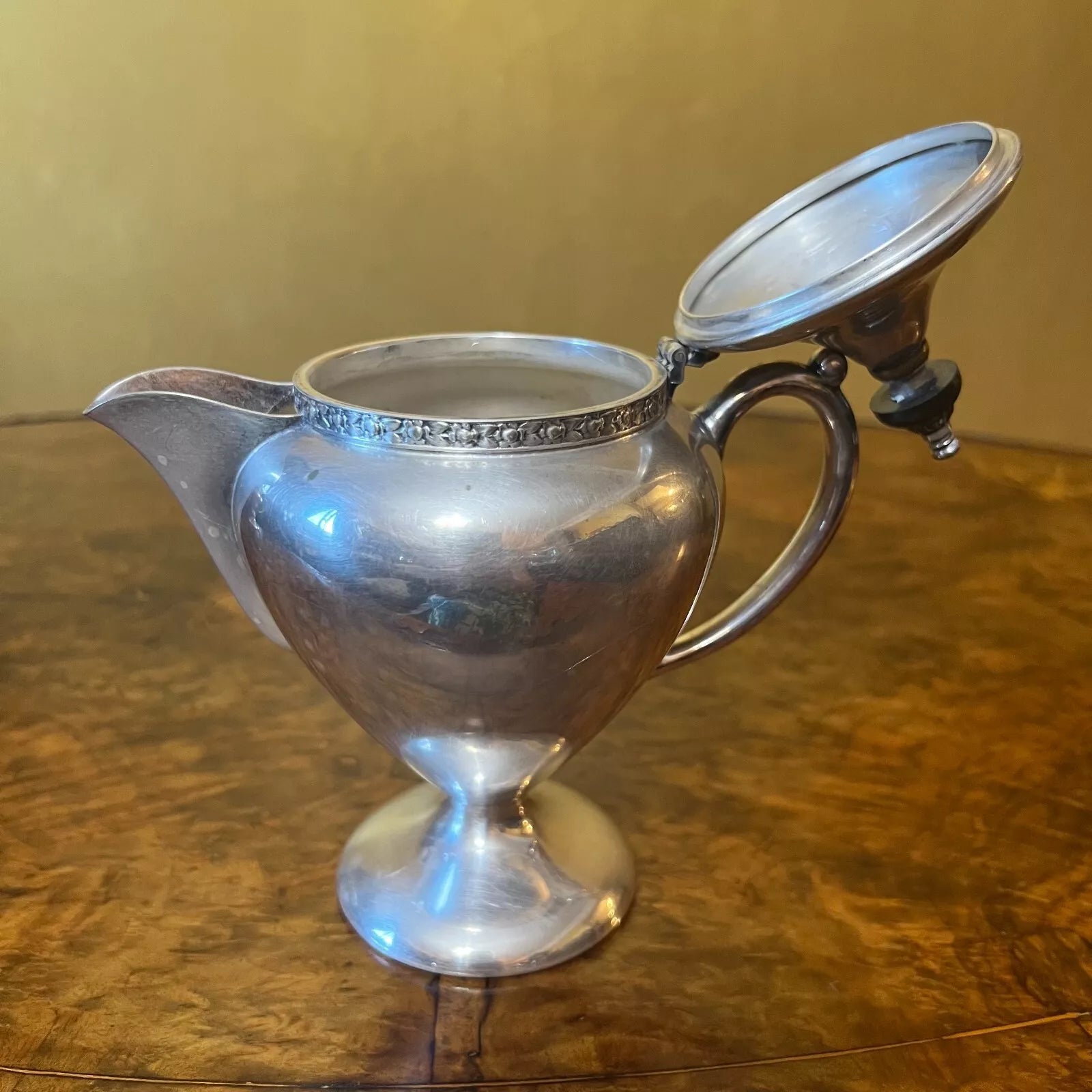 Du Berry 1930s Triple Plate By Paramount Creamer Jug