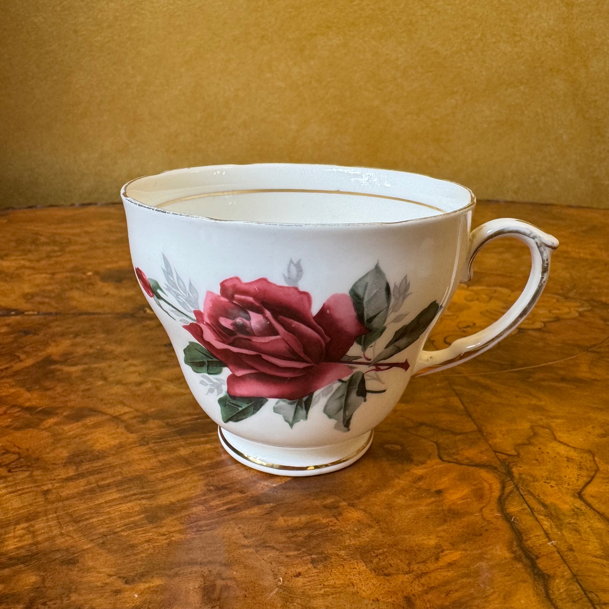 Duchess Red Rose Print Cup