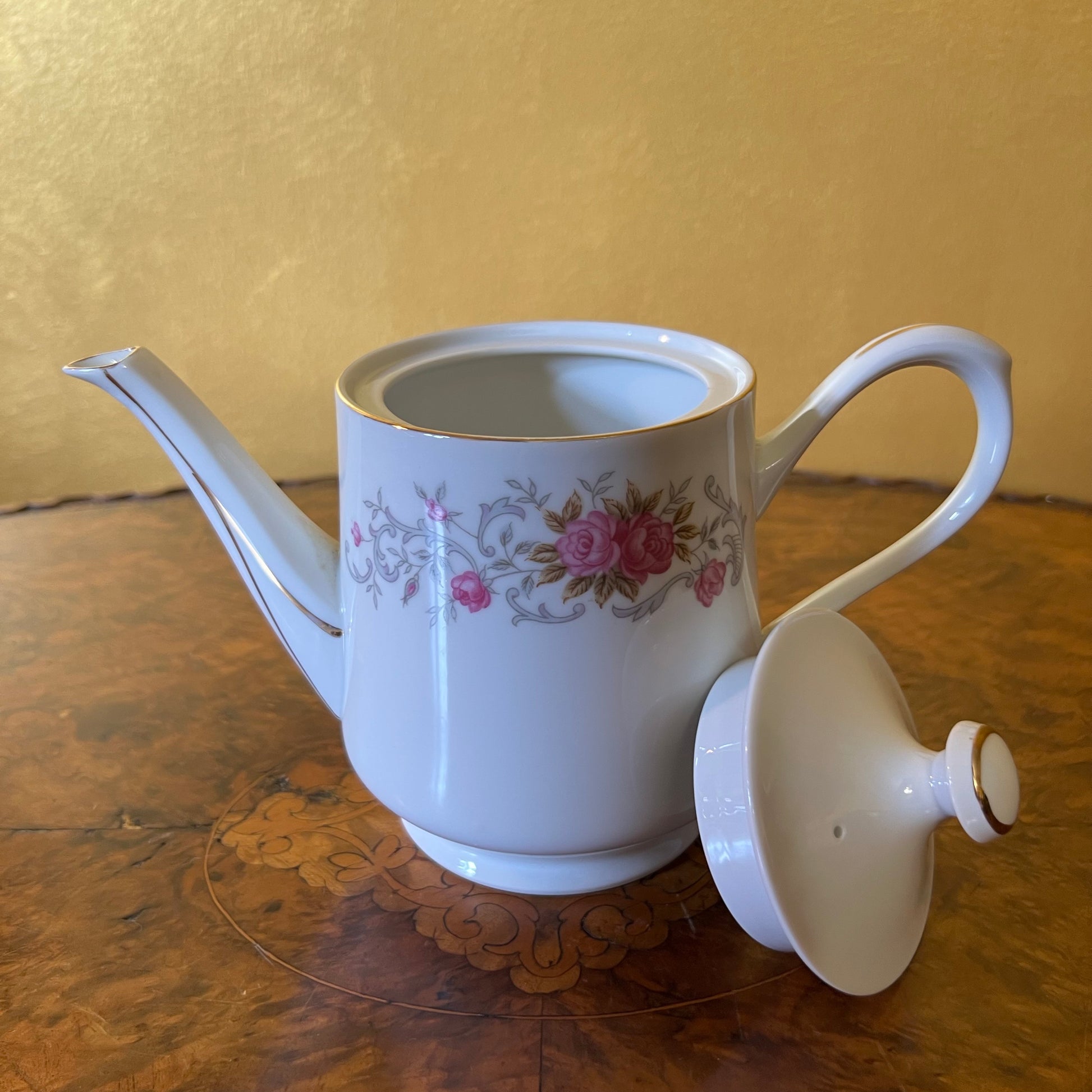 Floral Tea Pot Japanese