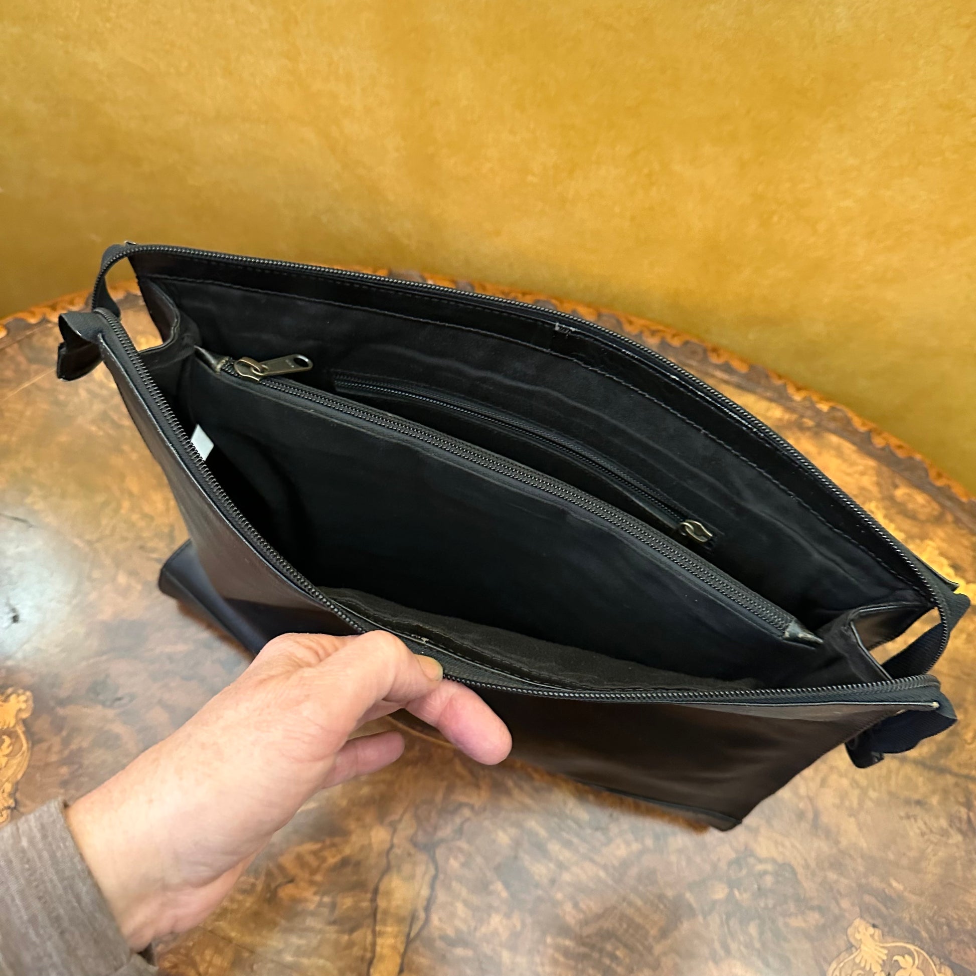 Genuine Cowl Leather Laptop Bag