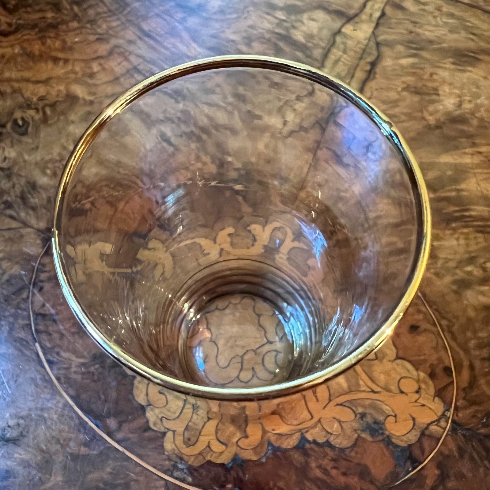Gold Trim Tall Glass Set