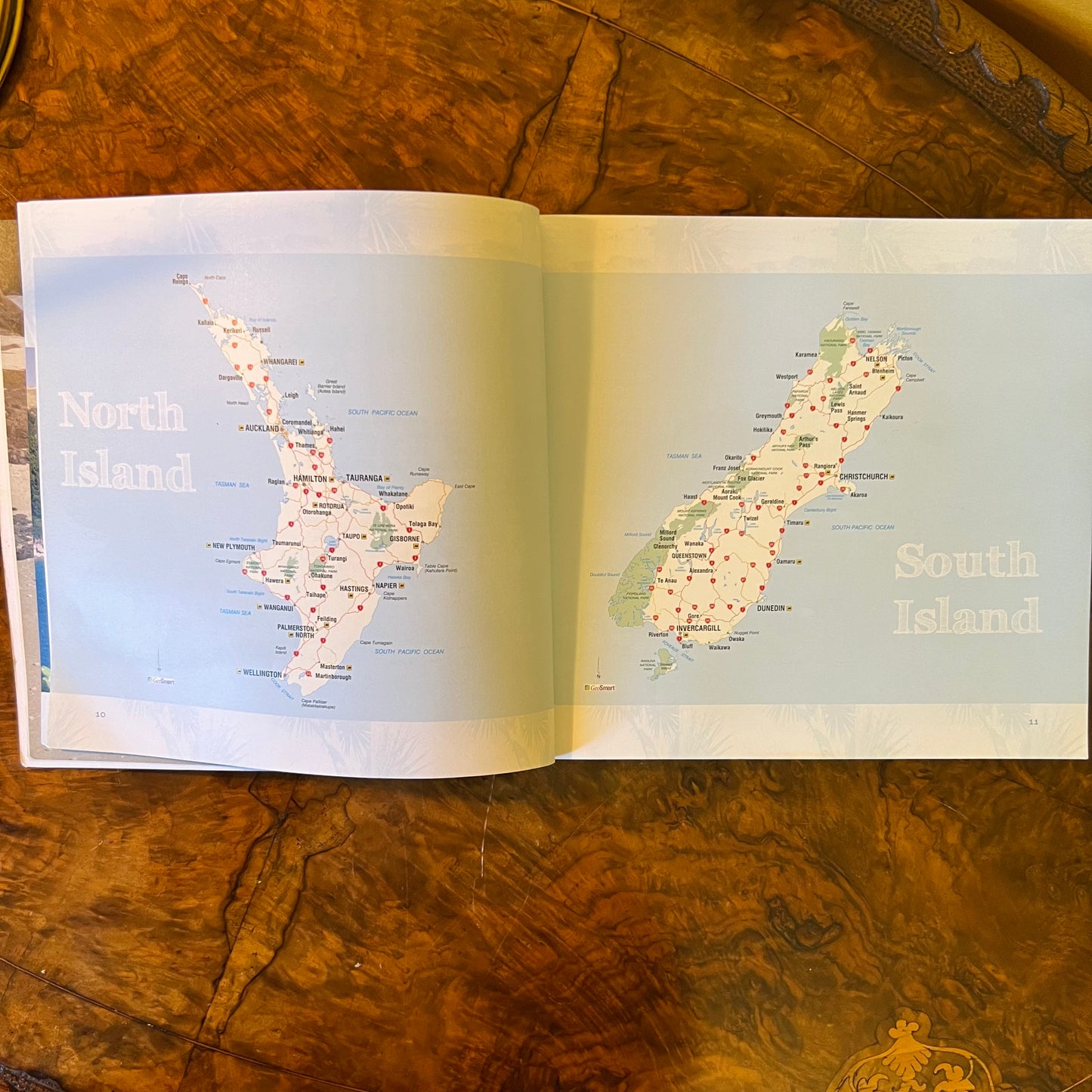 The Great Kiwi Motorhome Guide Paperback by Jill Malcolm and Bill Savidan