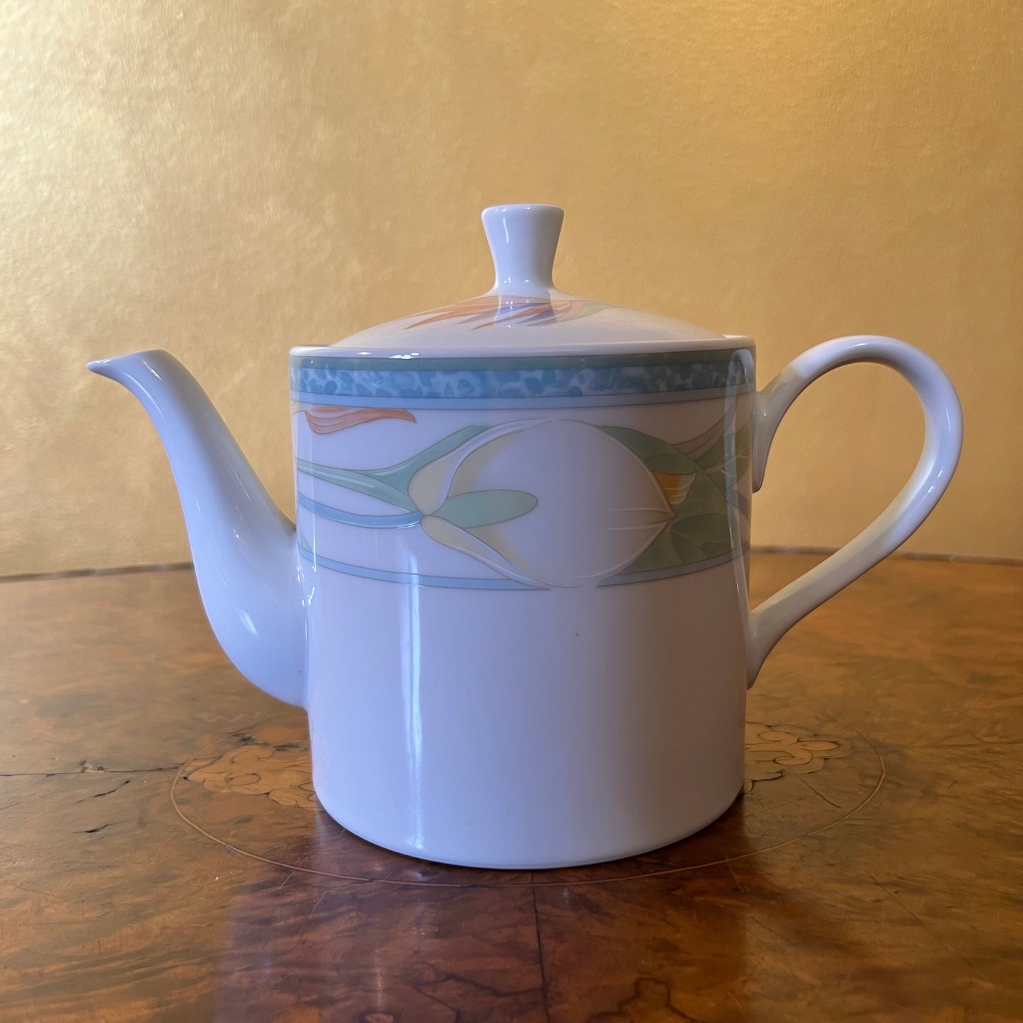 Vintage Hannah Series Bird of Paradise & Lily Design Kyoto Tea Pot