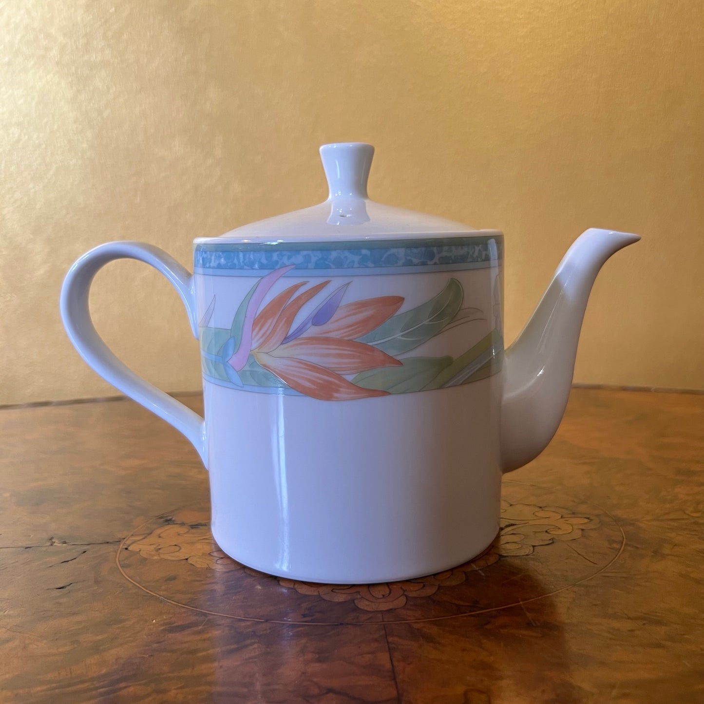 Vintage Hannah Series Bird of Paradise & Lily Design Kyoto Tea Pot