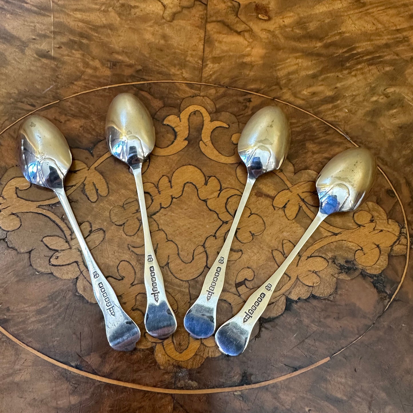 Vintage Walker & Hall Silver Plated Set Of Four Tea Spoons