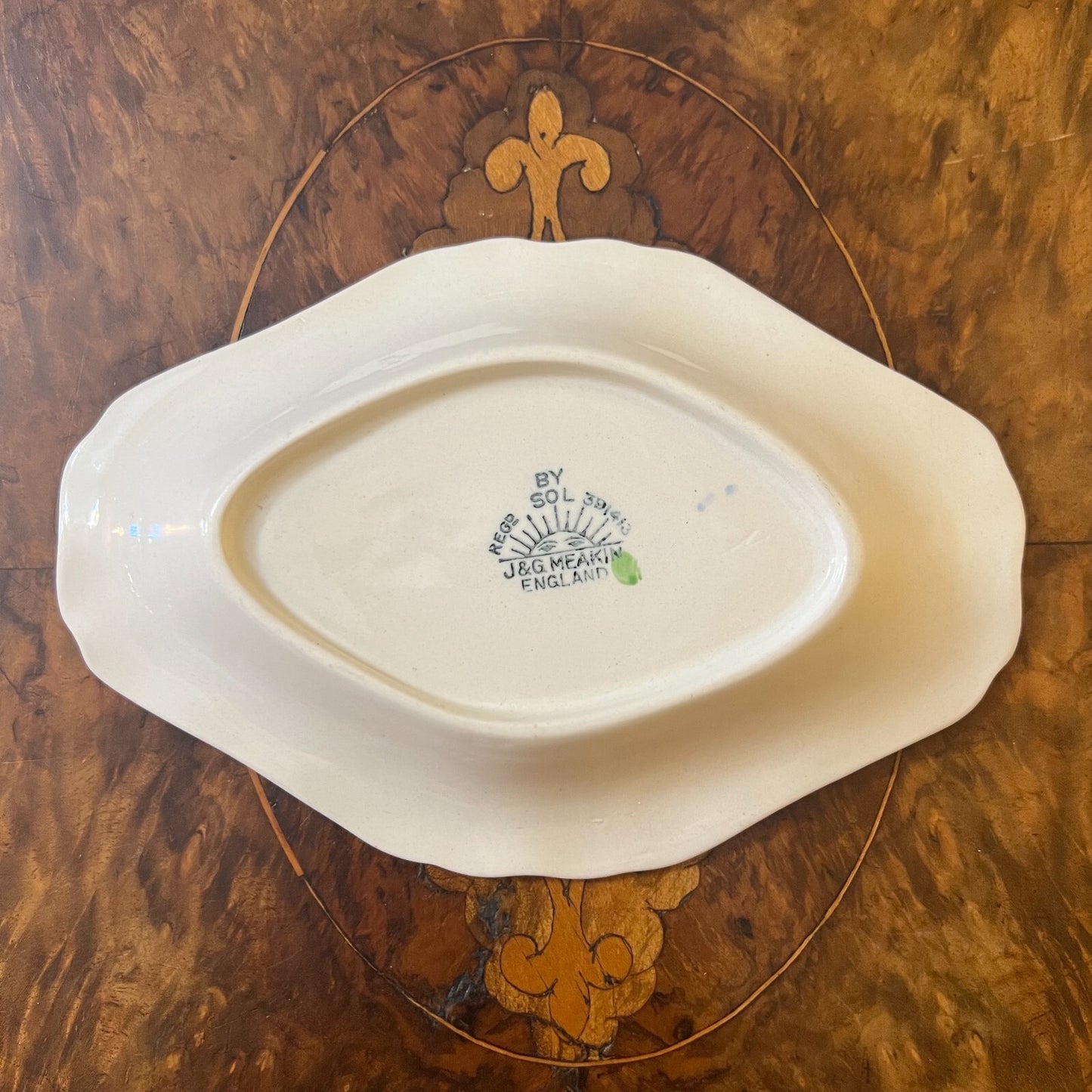 J & G Meaking Small Dish