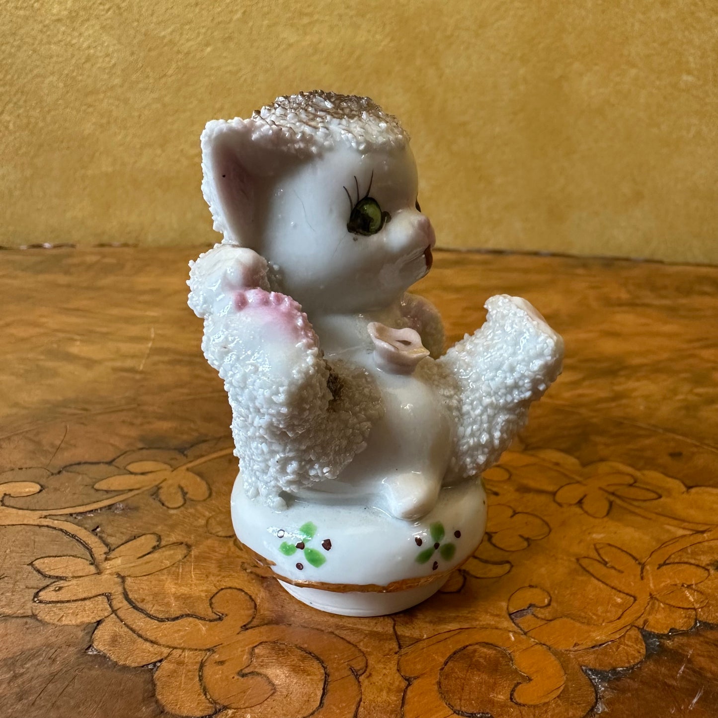 Kitschy Sugar Texture Kitten Figurine