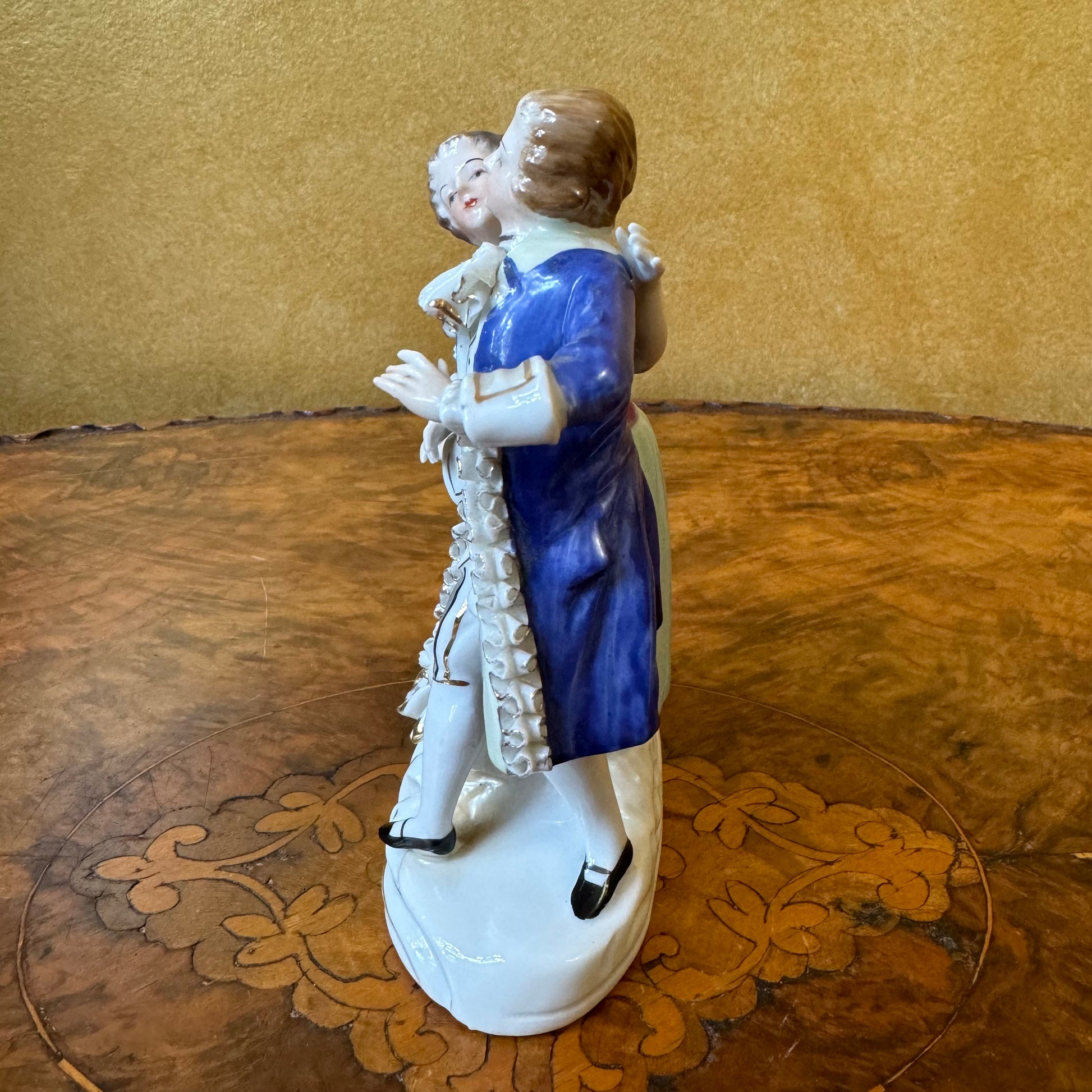 Lady & Man Porcelain Figurine Statue
