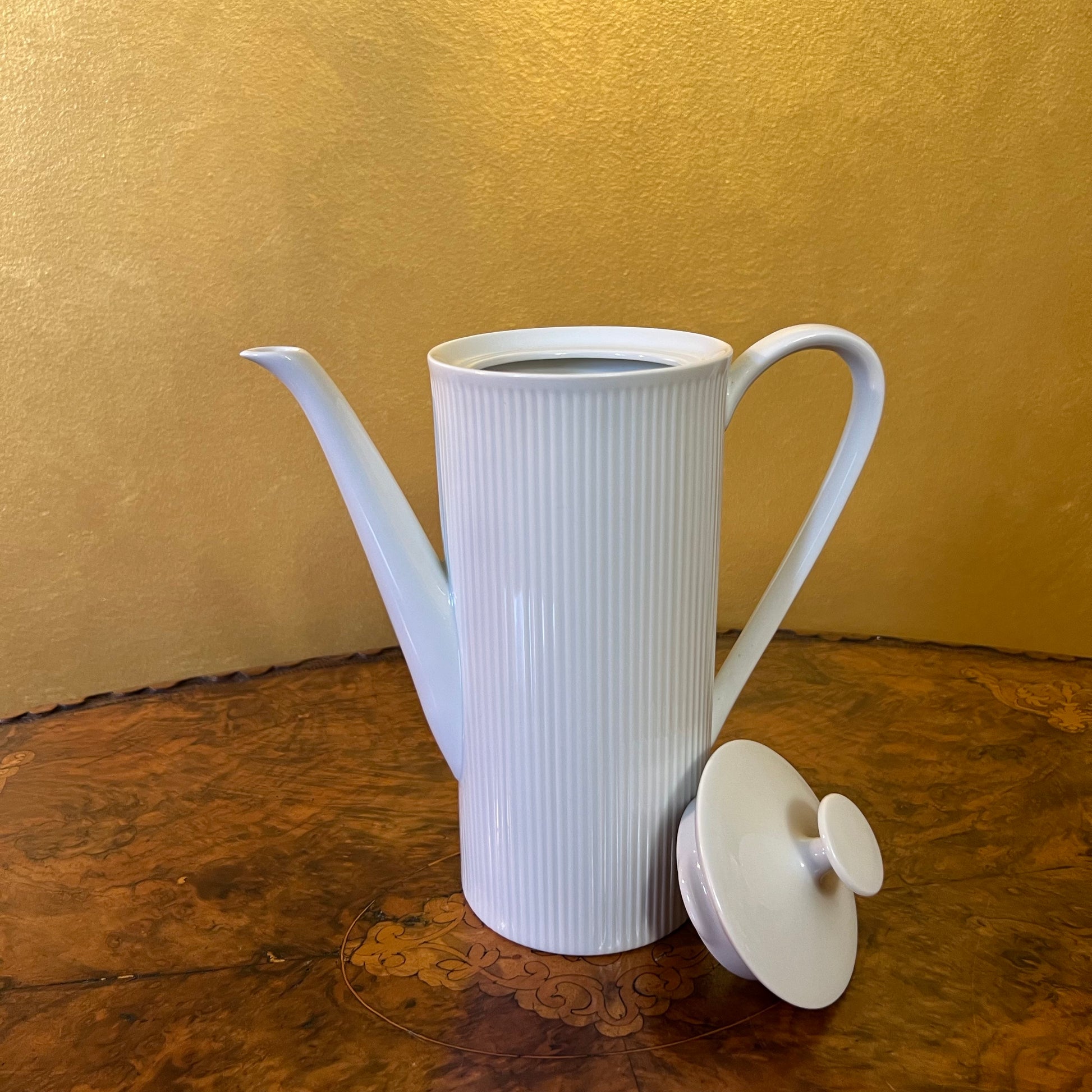 Lindau White Coffee Pot