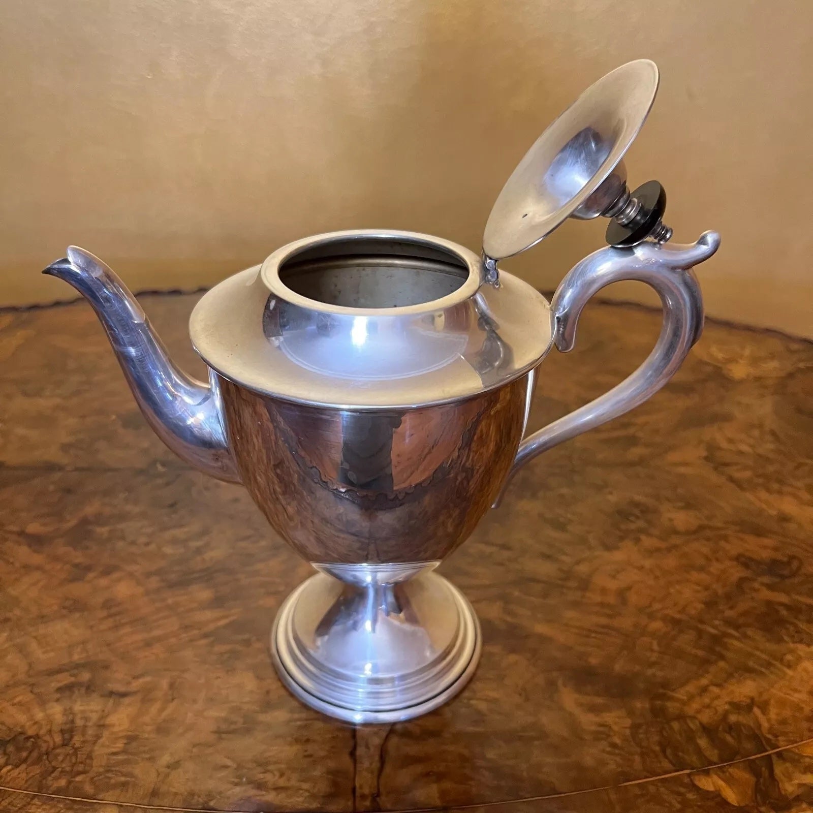 Paramount Silver Plated Pot