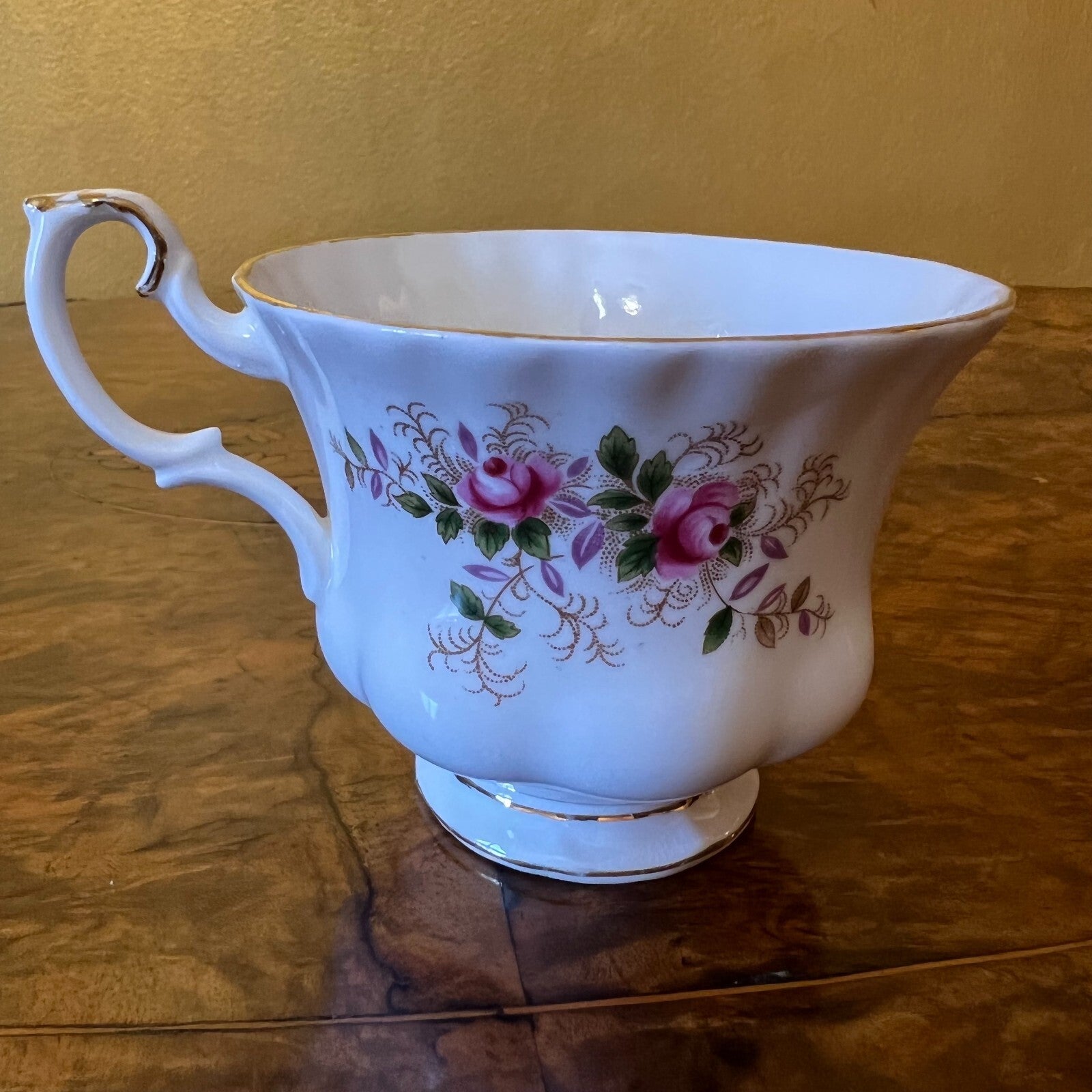 Royal Albert Lavender Rose Tea Cup