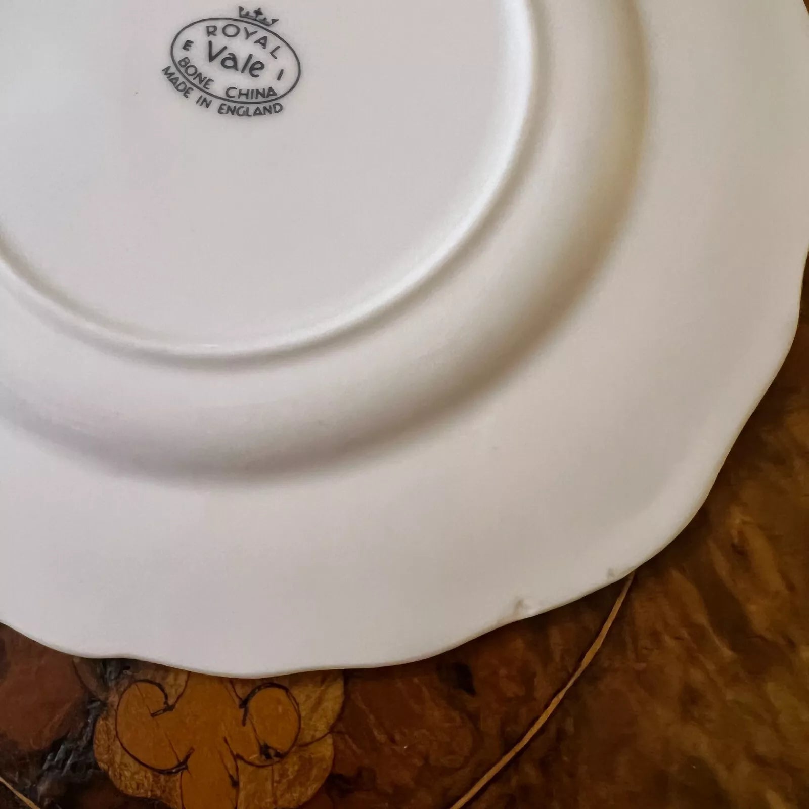 Royal Vale Floral Print Side Plate Chip