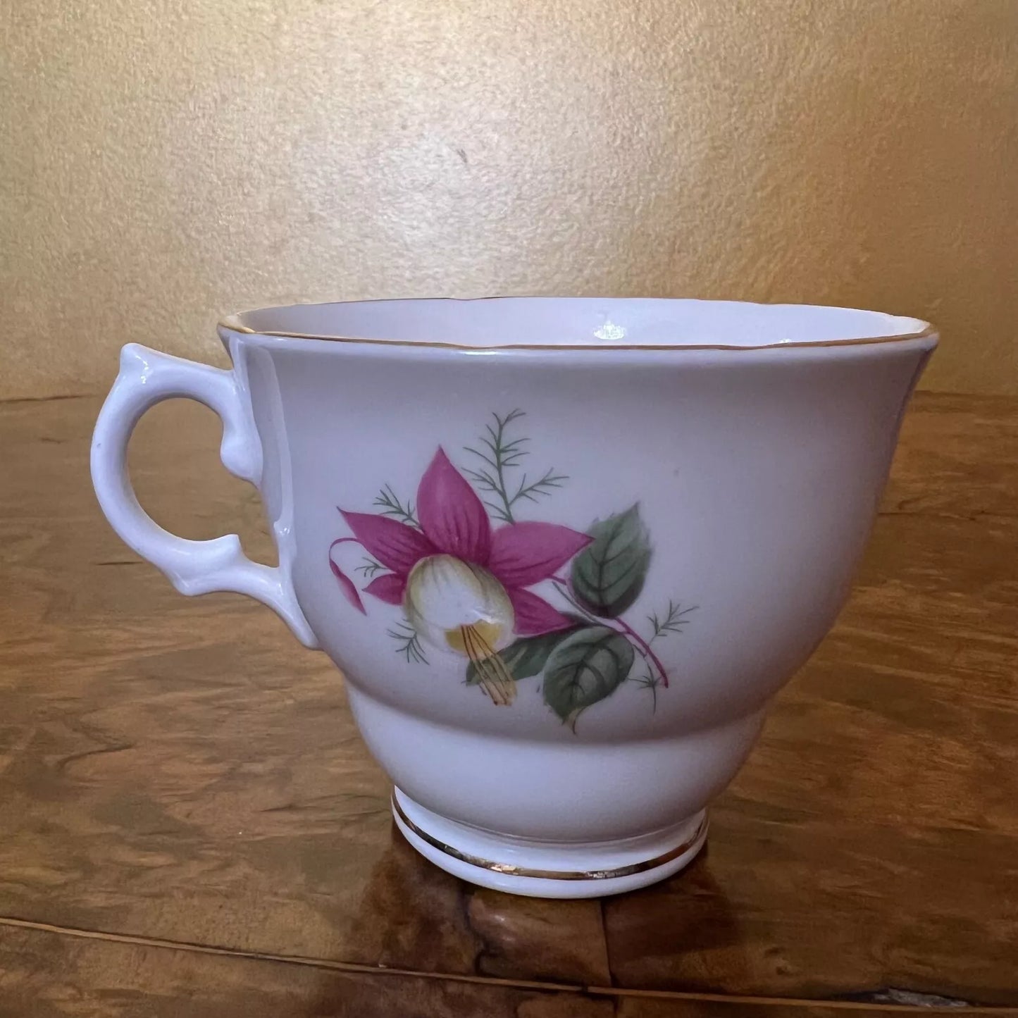 Royal Vale Floral Print Tea Cup