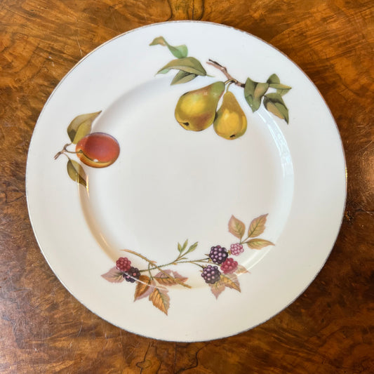 Royal Worcester Evesham Fruits Entree Plate
