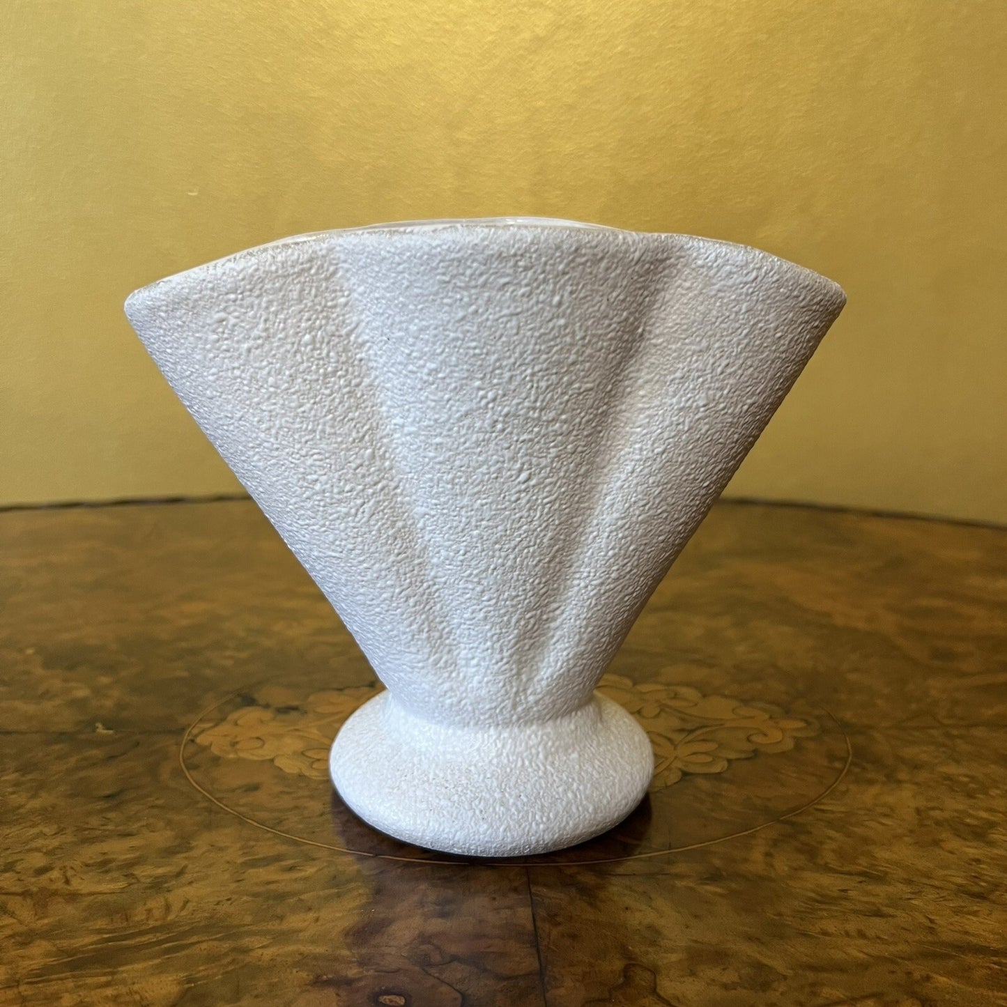 Shell Like Vase