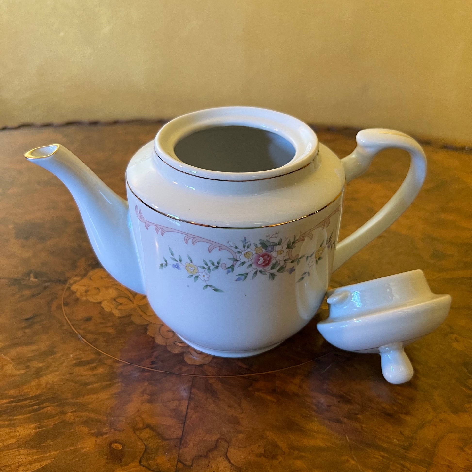 Sprint Time Tea Pot Vintage