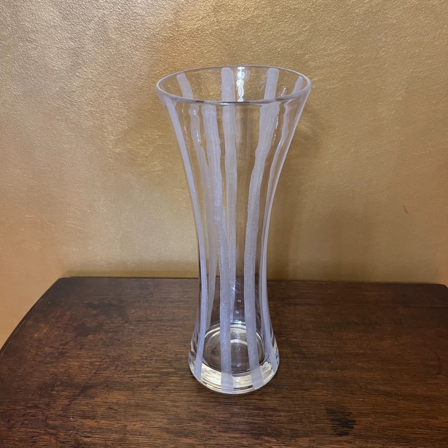 Tall Hour Glass Stripe