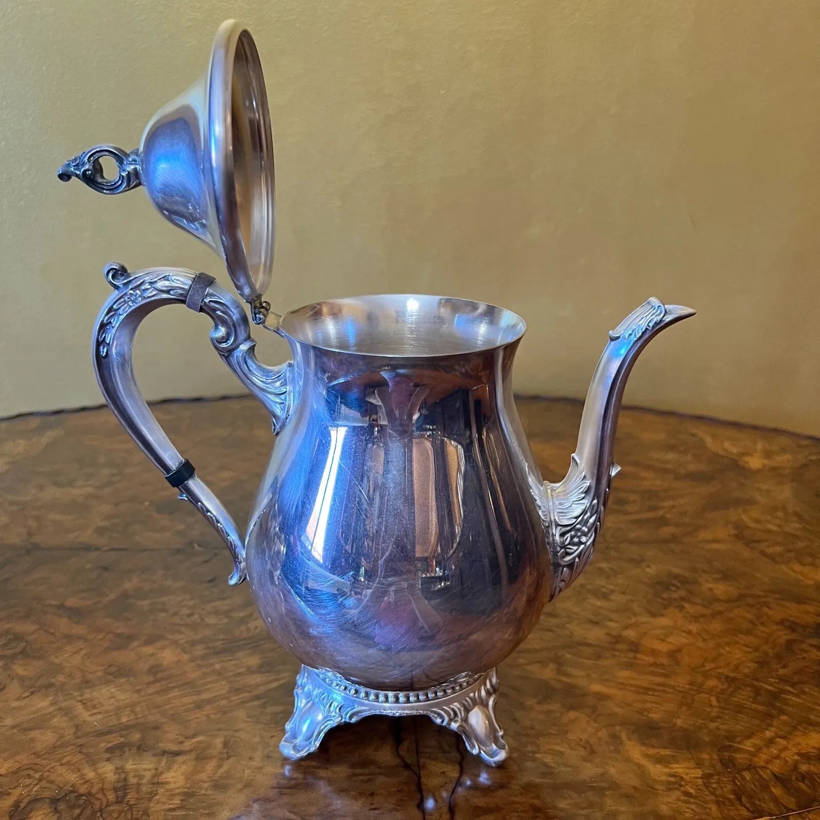 Viners Silver Plated Pot