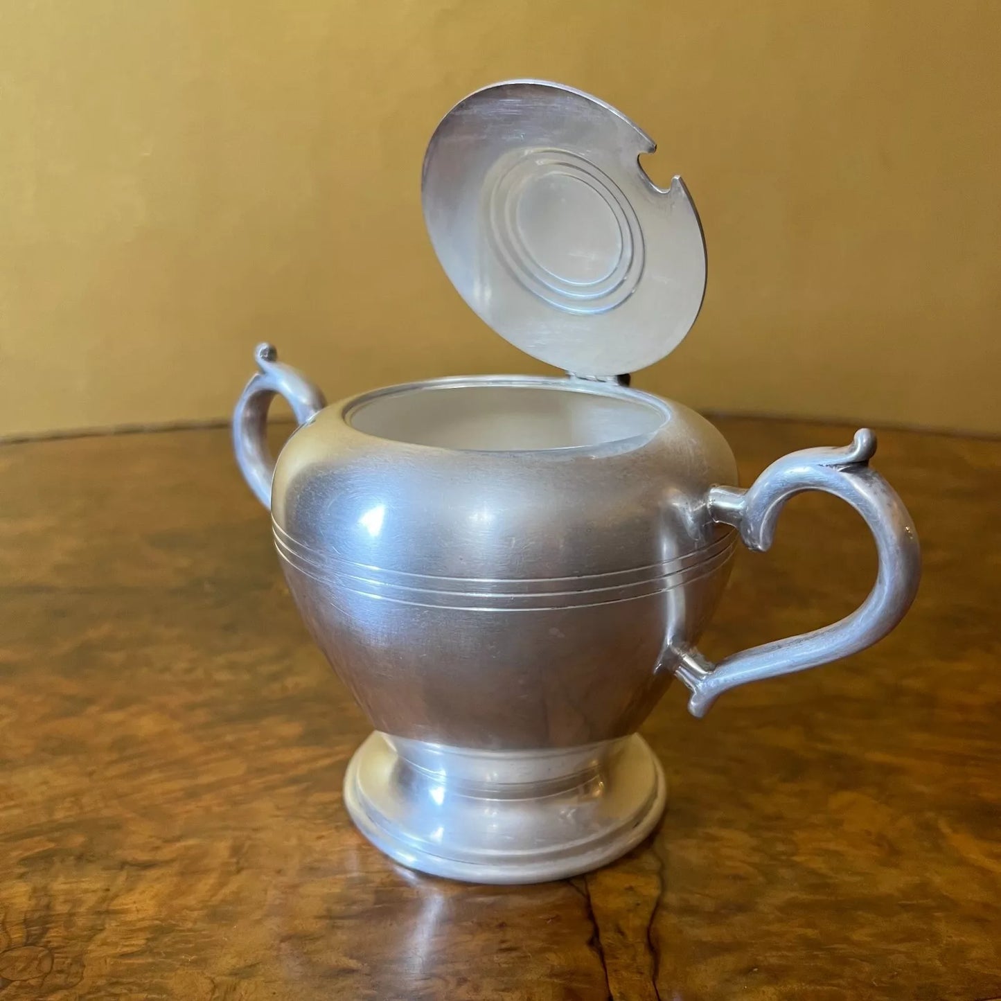 VintageCrusaderPlateSugar