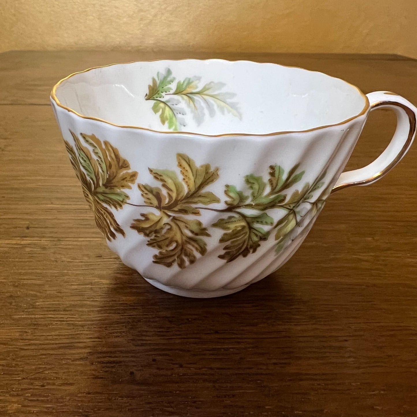 Vintage 1960s Aynsley Leaves Tea Cup