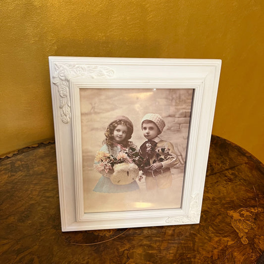 Vintage Floral Detail Photo Frame