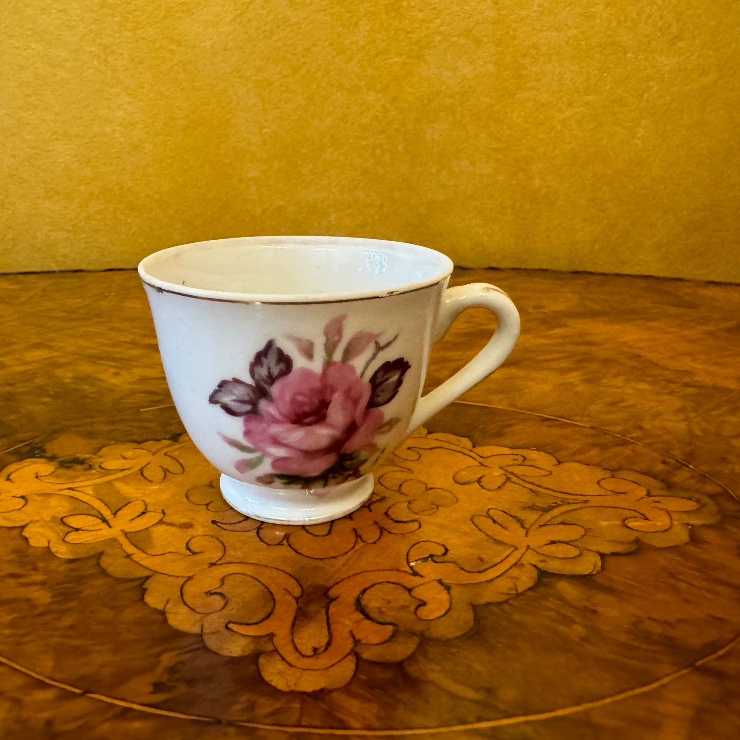 Vintage Floral Print Coffee Cup