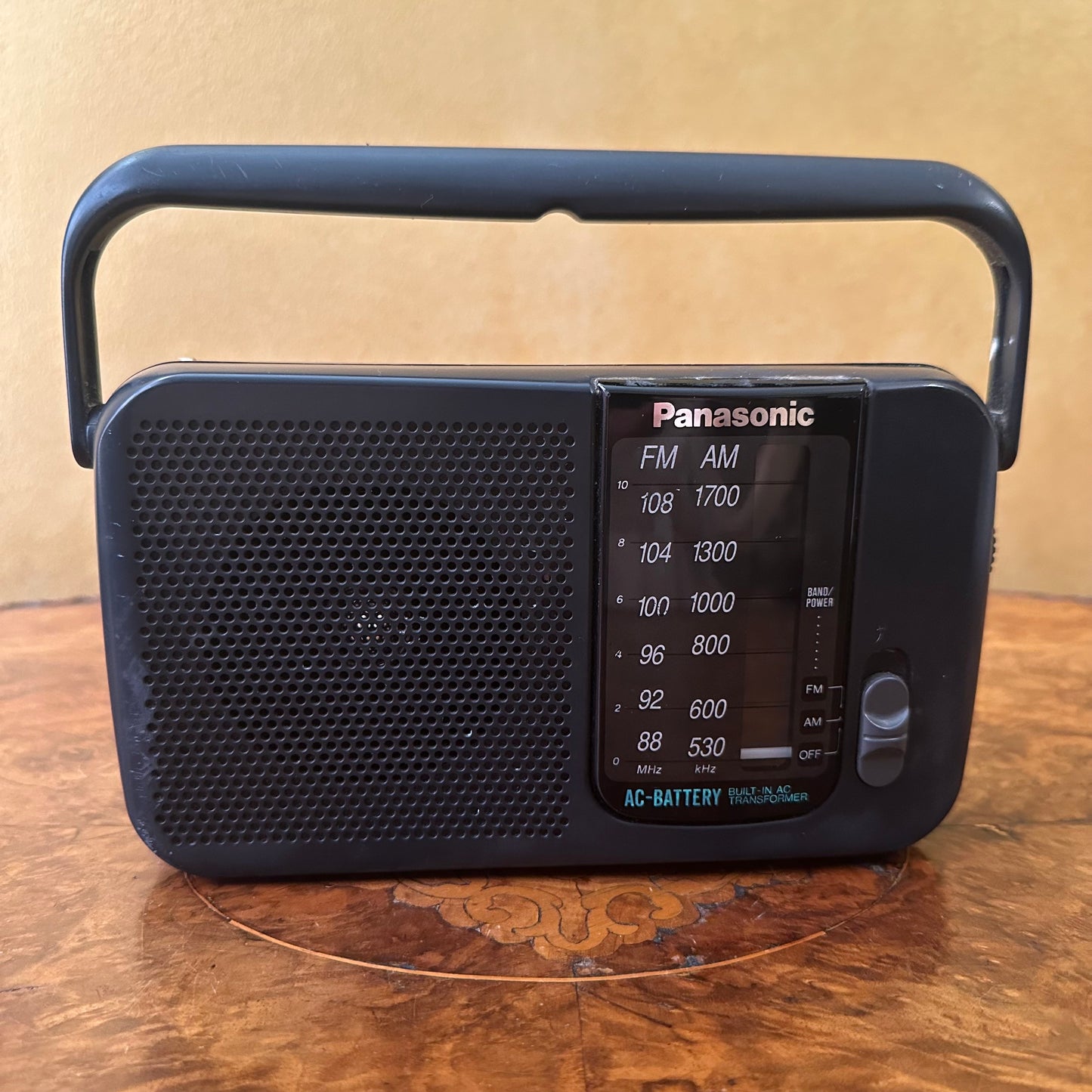 Vintage Panasonic RF-544 Fm/Am Portable Radio
