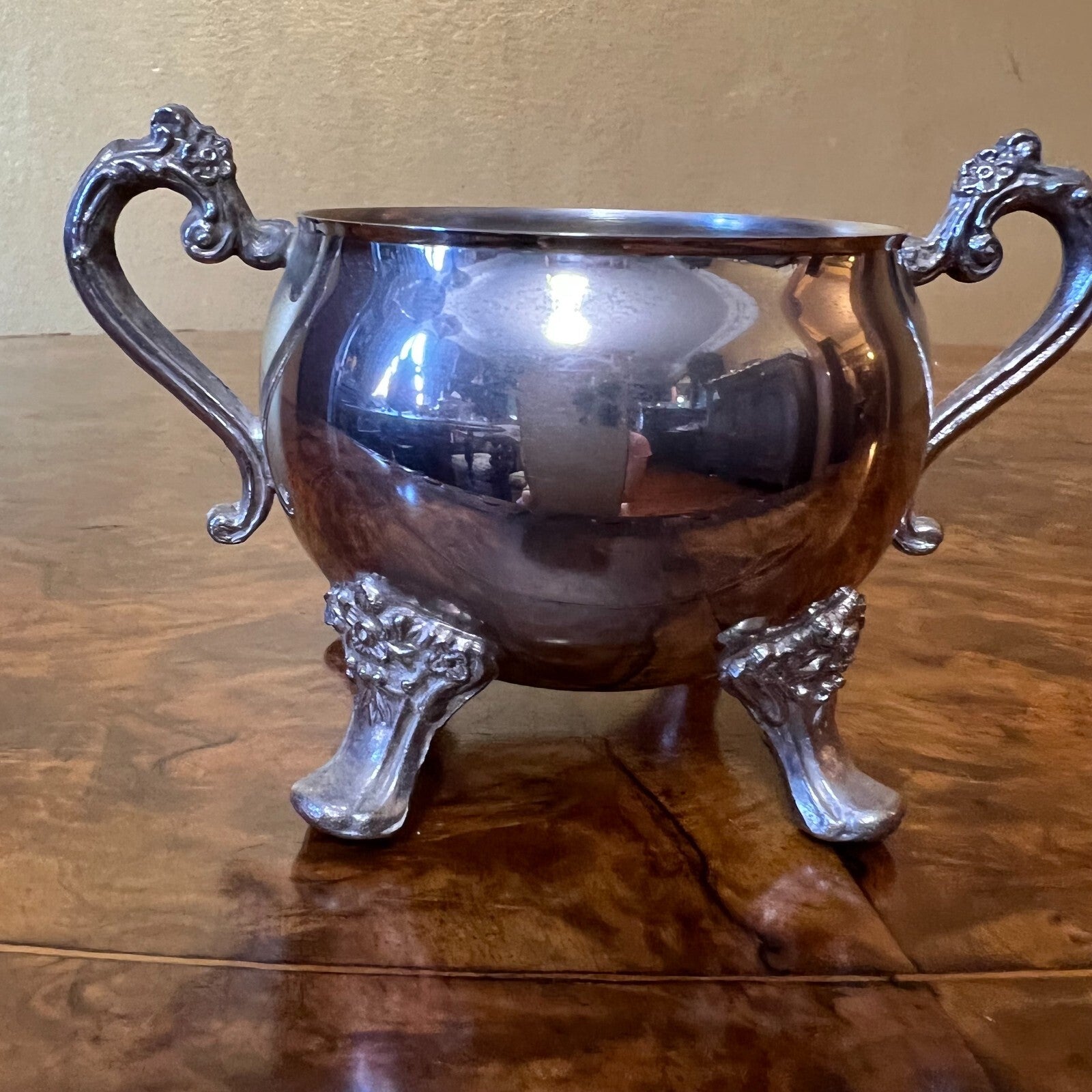 Vintage Ranleigh Silver Plated Sugar Bowl