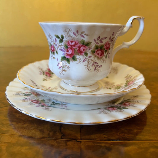 Vintage Royal Albert Lavender Rose Tea Cup Trio Set