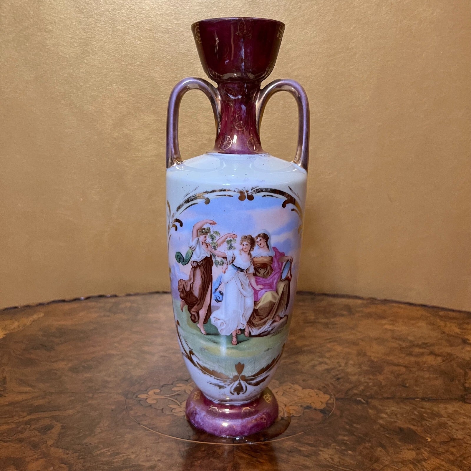 Vintage Victoria Printed Vase