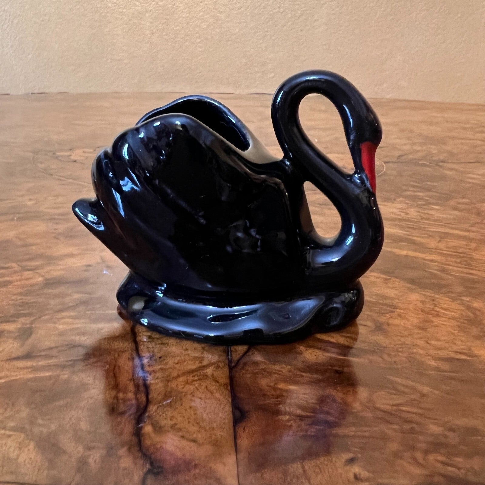 Vintage Wemberly Ware Small Black Swan Ornament