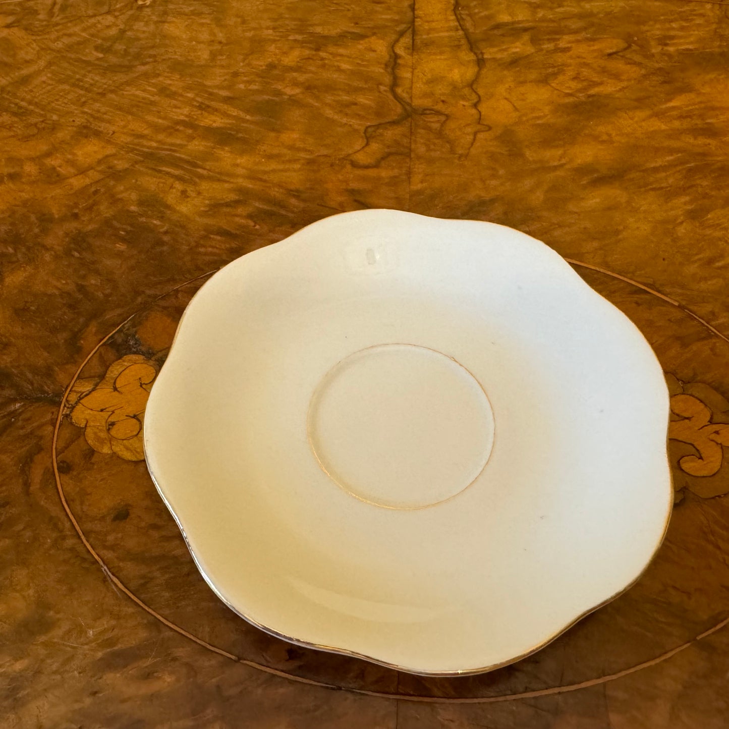 Vintage White_Gold_Saucer