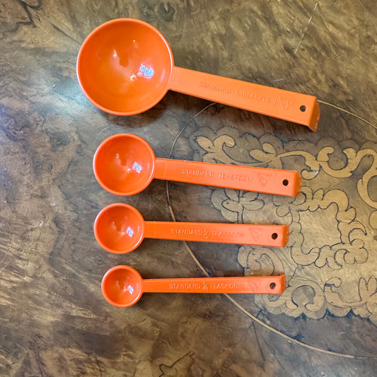 Welmaid Orange Metric Spoons Set
