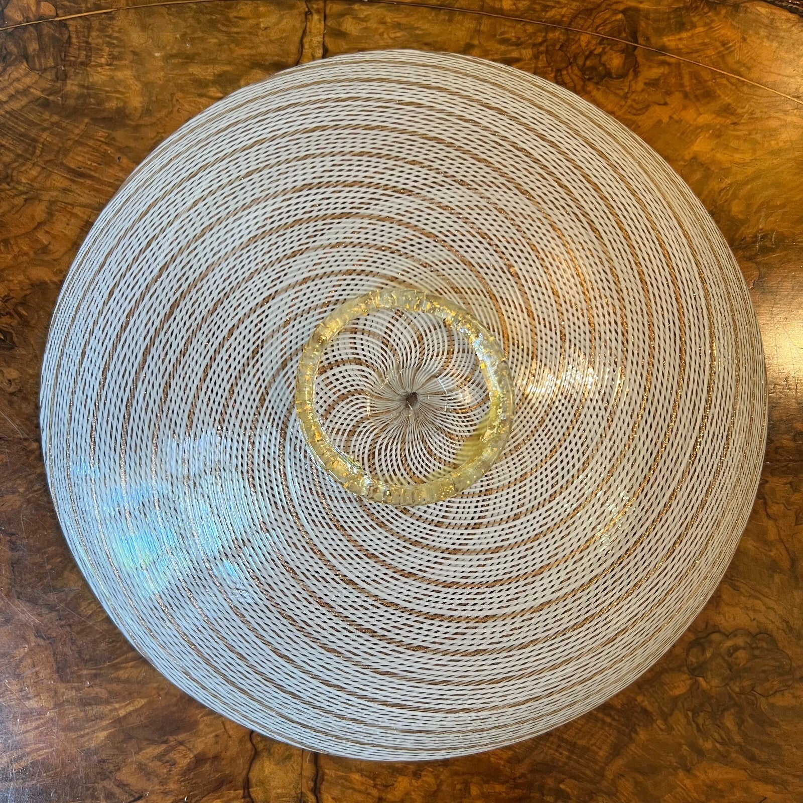 Woven Pattern Glass Display Dish