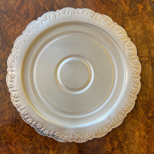Vintage Grapes & Leave Border Detail Tray