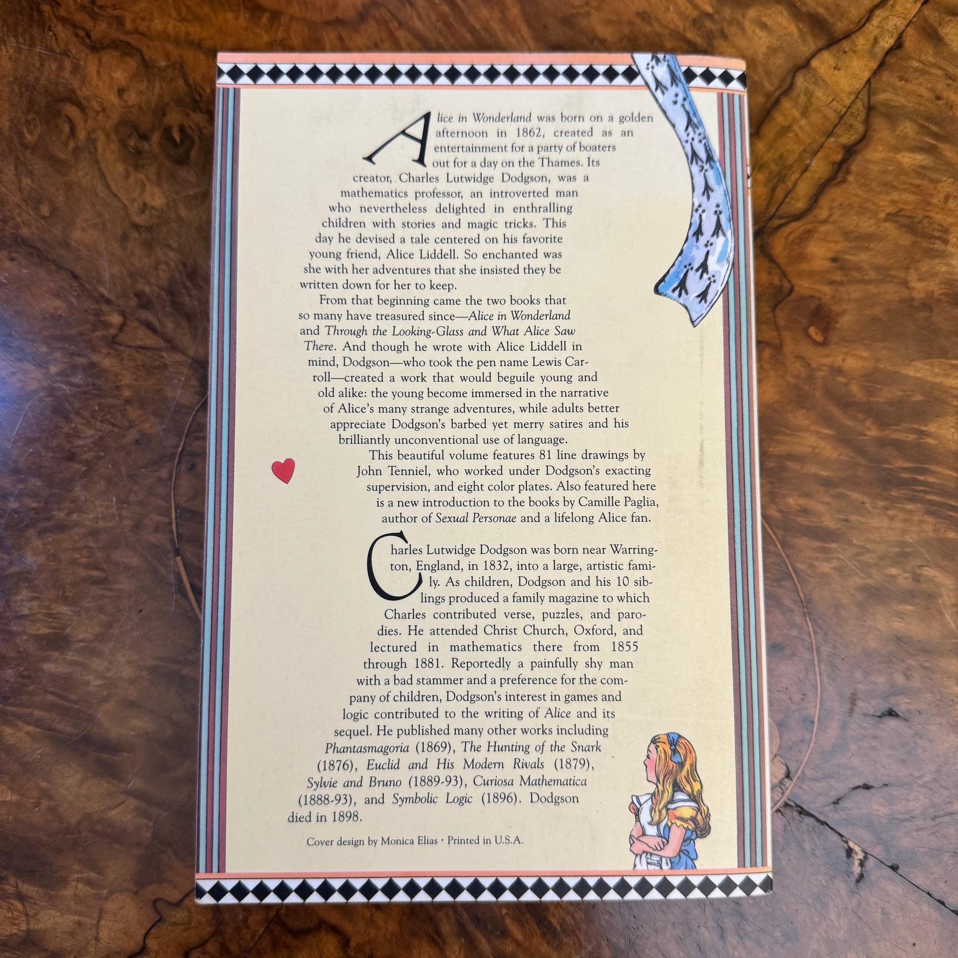 Alice in Wonderland and Through the Looking Glass by Lewis arroll (Author), Camille Paglia (Foreword)