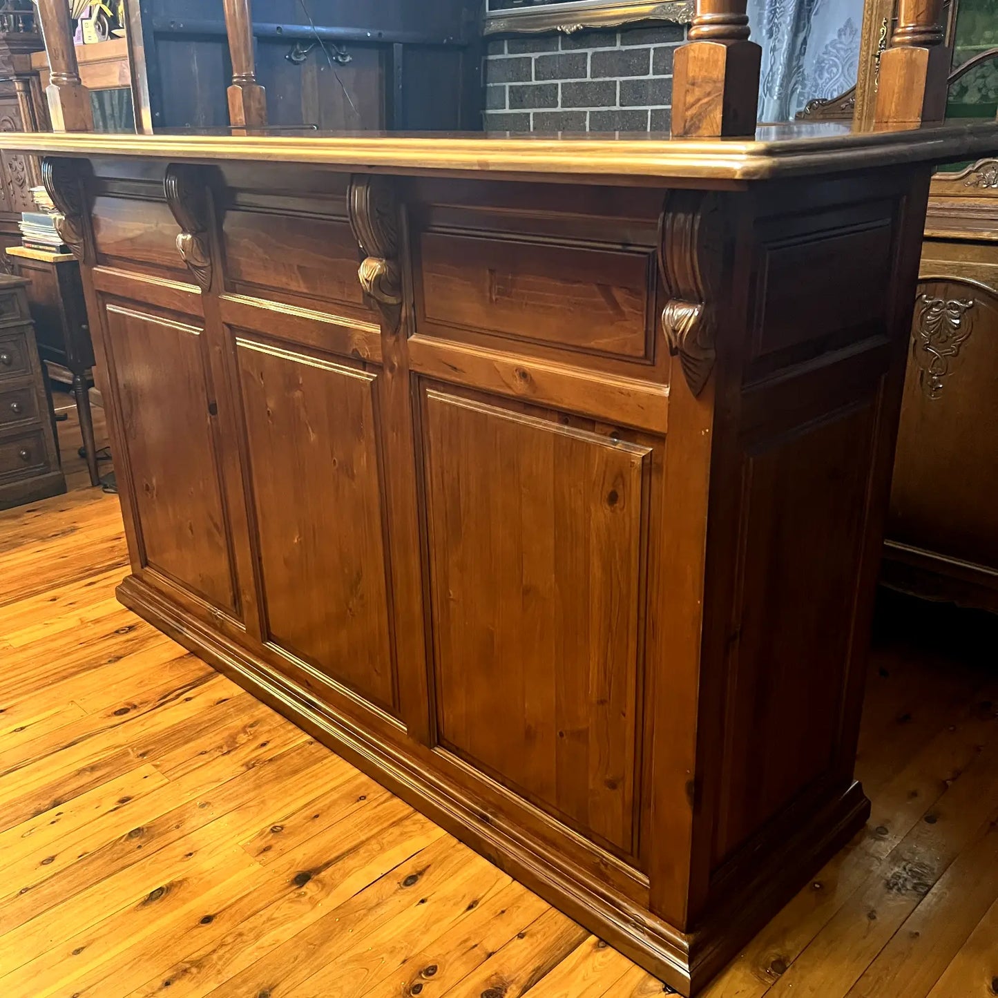 Large Bar