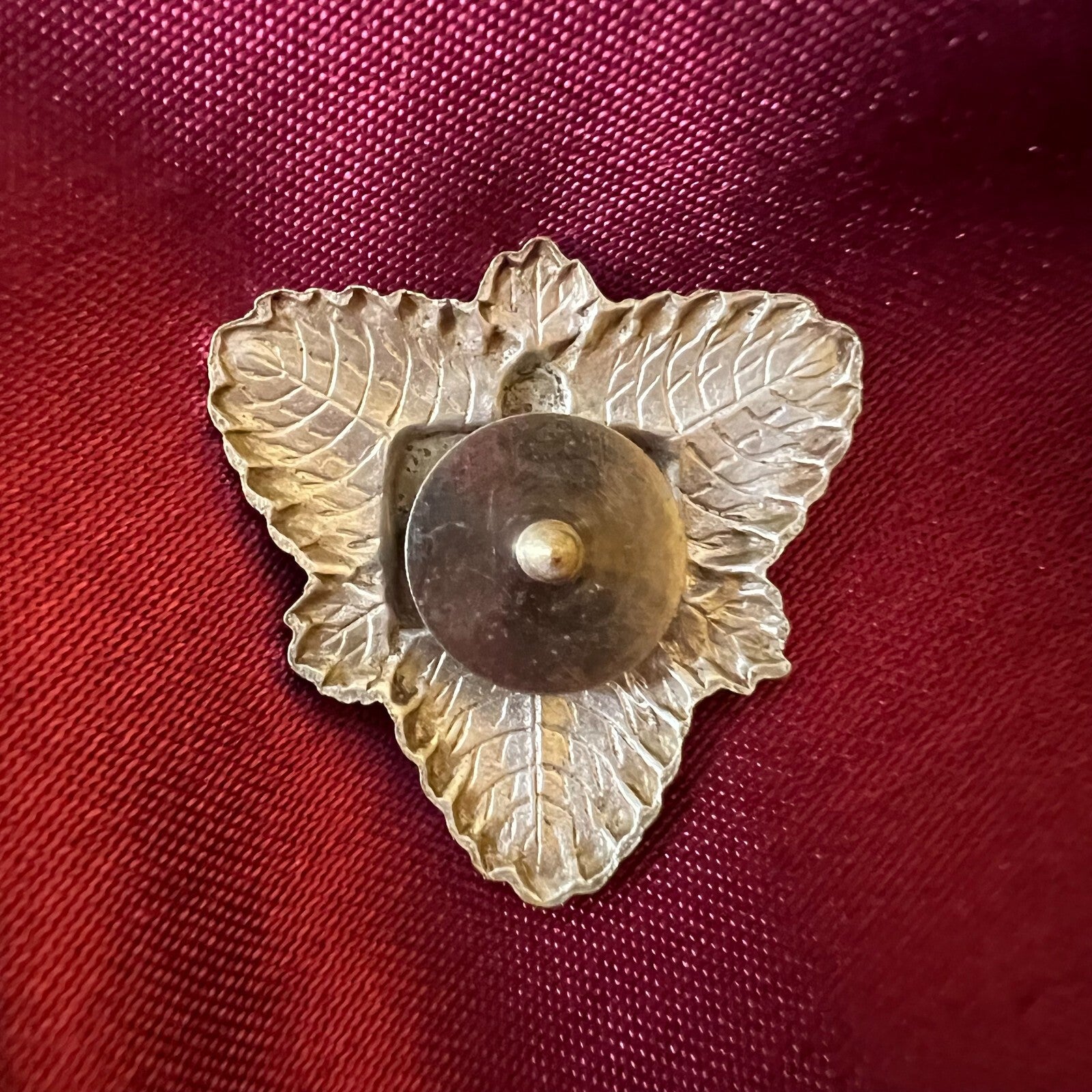  Leaf Shape Pin 