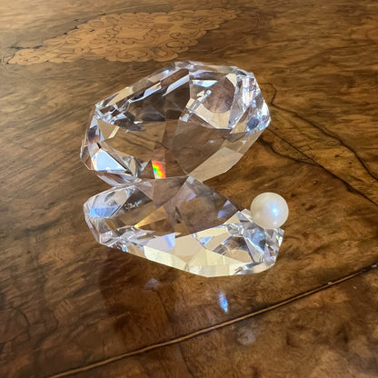 Pearl with crystal shell