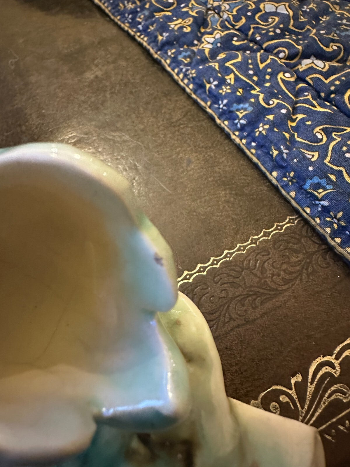 Porcelain Swan Ornament 