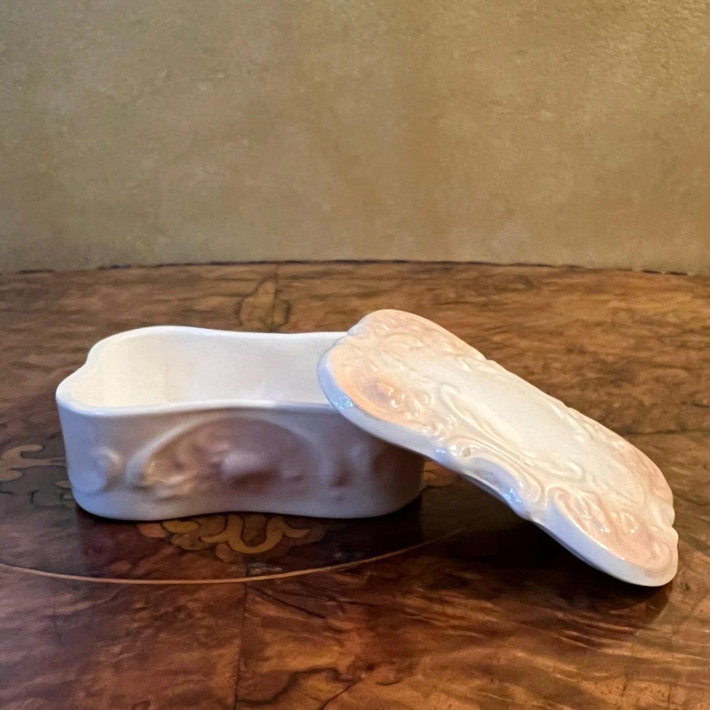 Porcelain Trinket Jar Box 