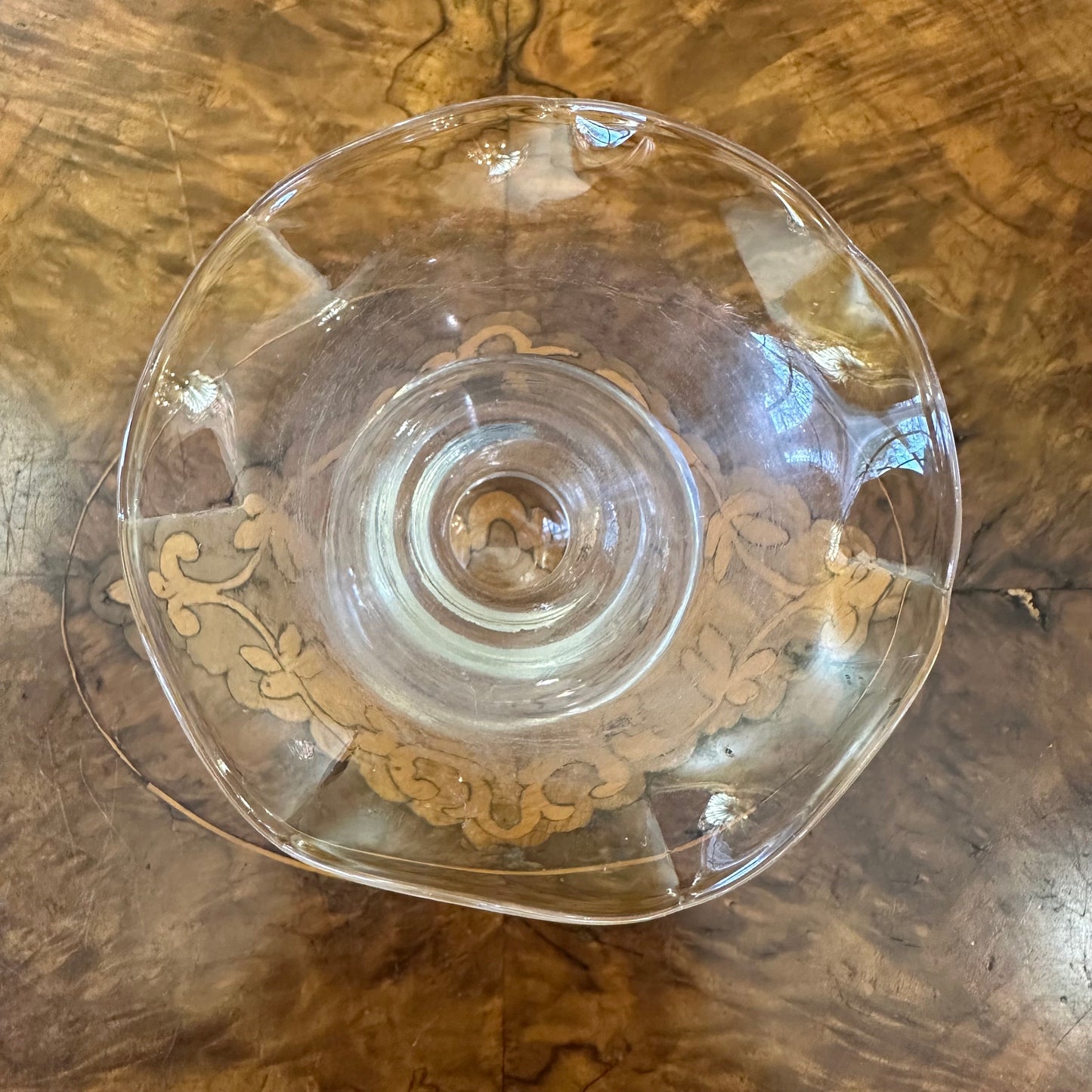 Ruffled Glass Vase 