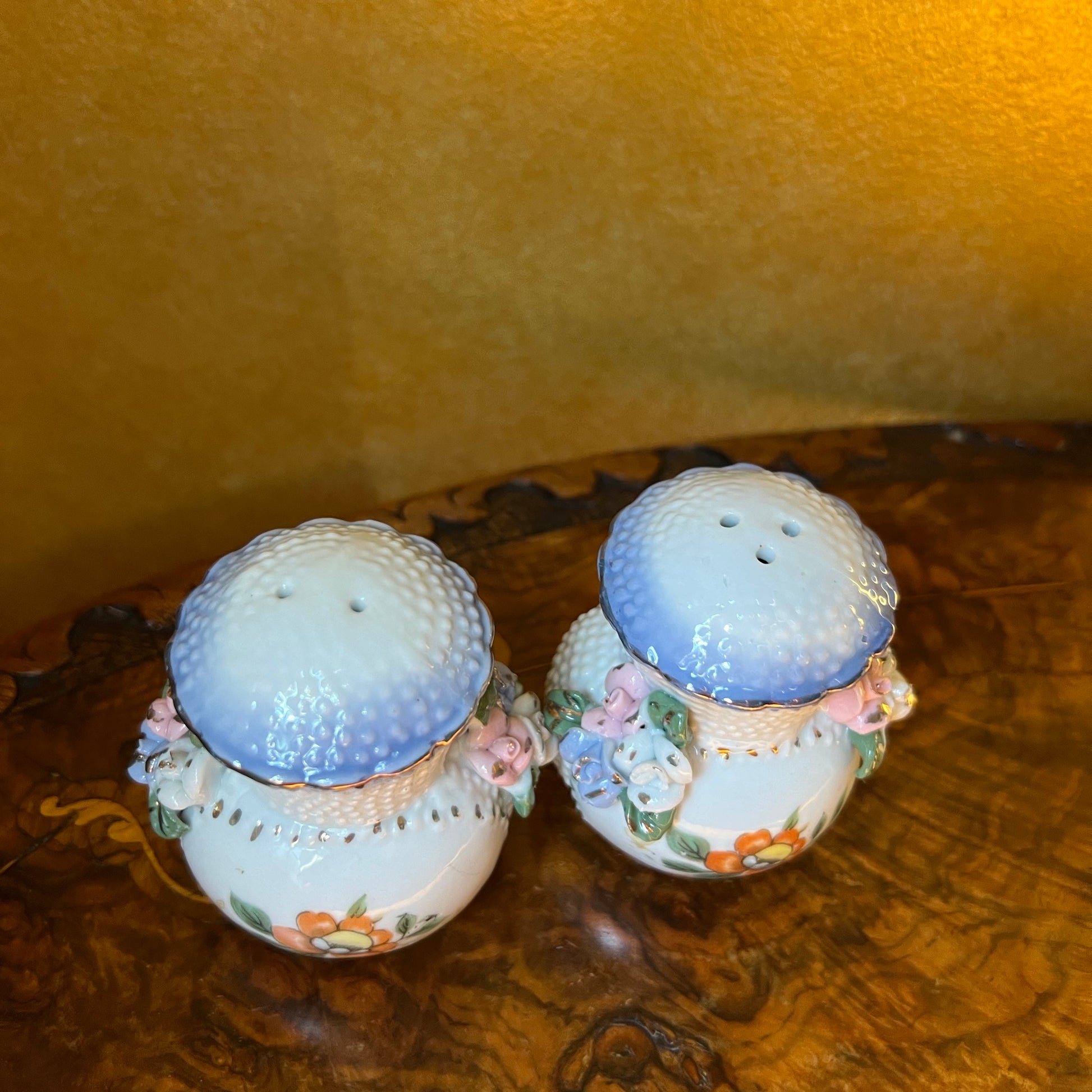 Salt & Pepper Shakers